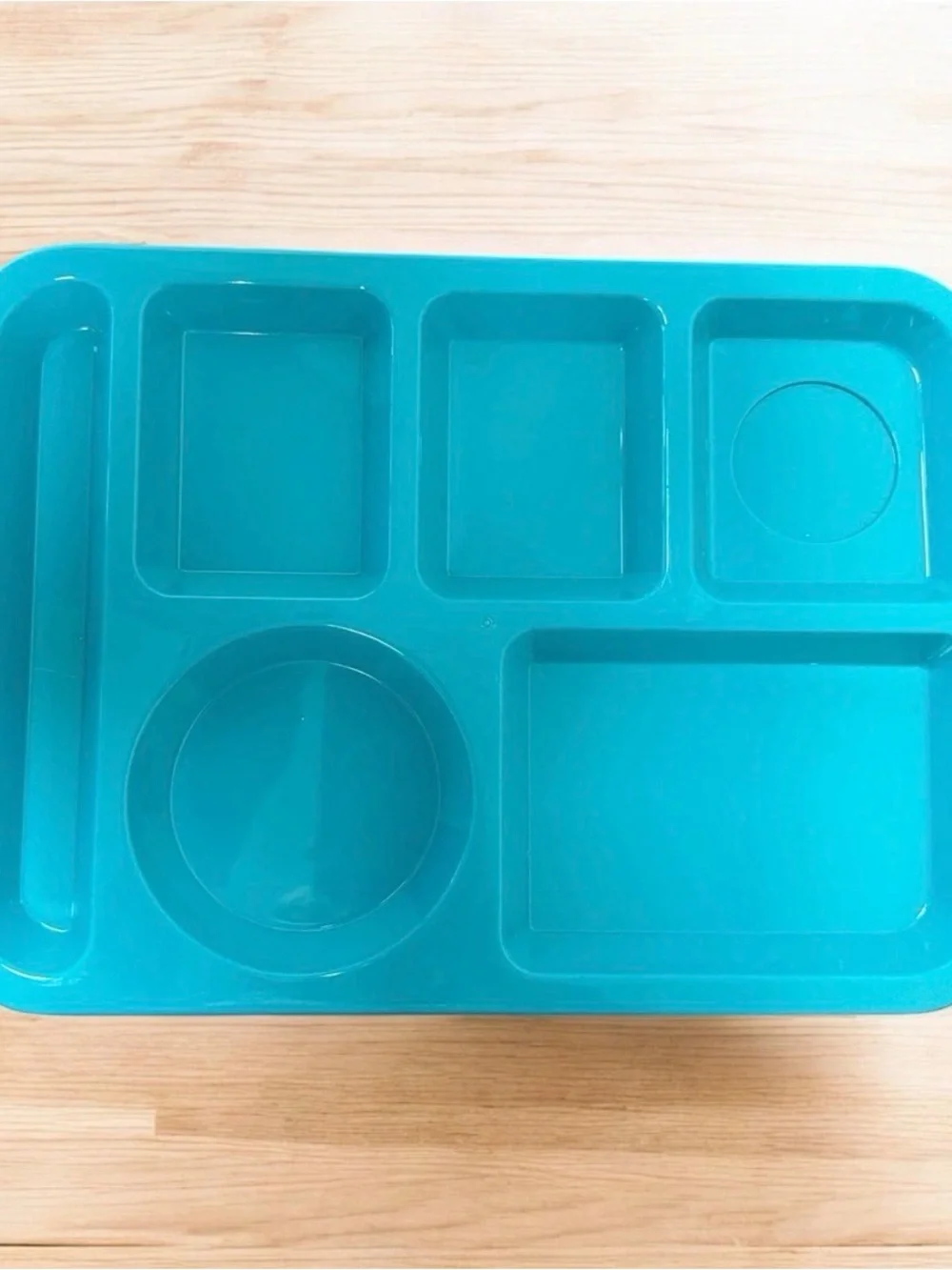 Tucker Lunch trays Compartment Set of 7- Teal & Cream and a pink